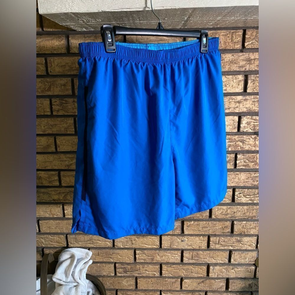 Blue Speedo men’s shorts‎
